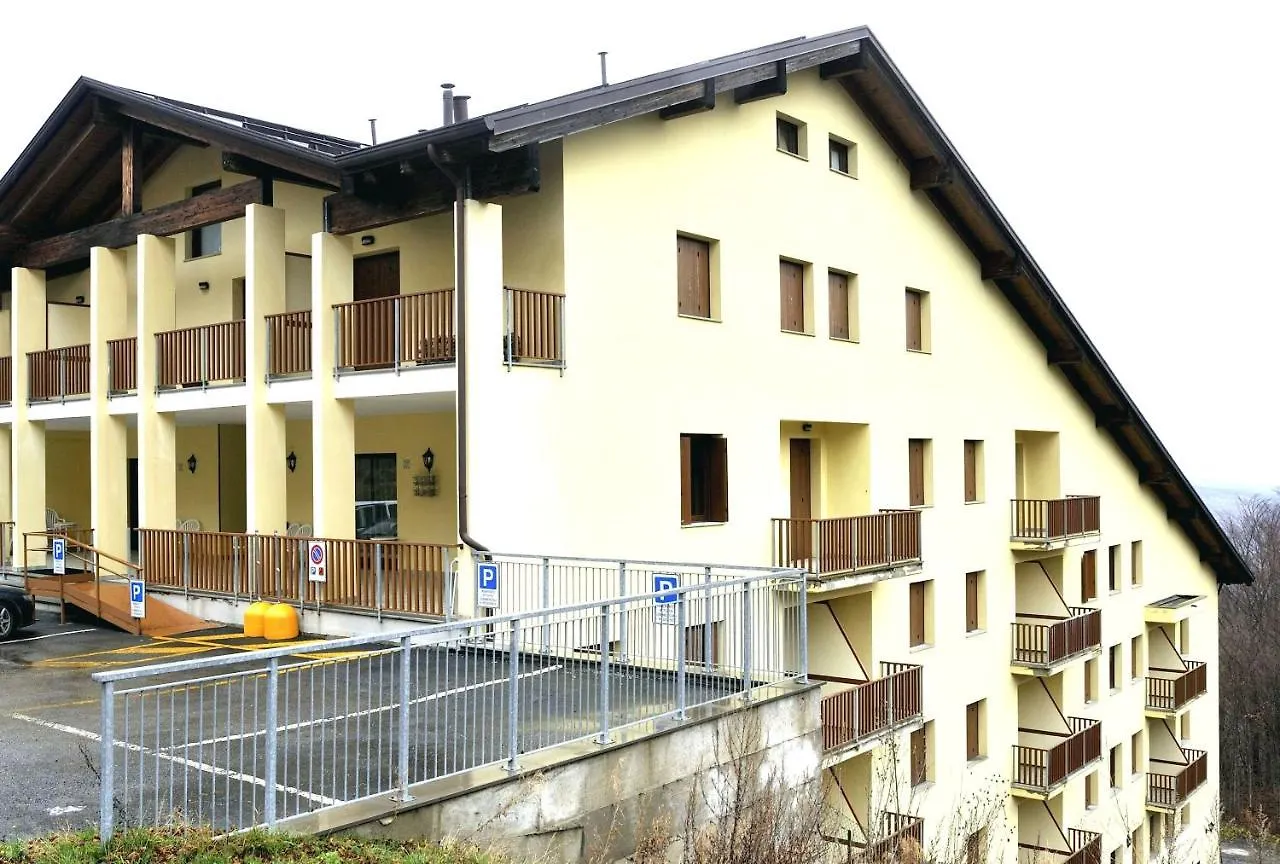 Residence Cimone Supersci Polle-Life 廖卢纳托 公寓式酒店